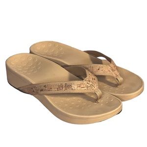 Vionic High Tide Flip Flops with Cork Straps Women's Size 10